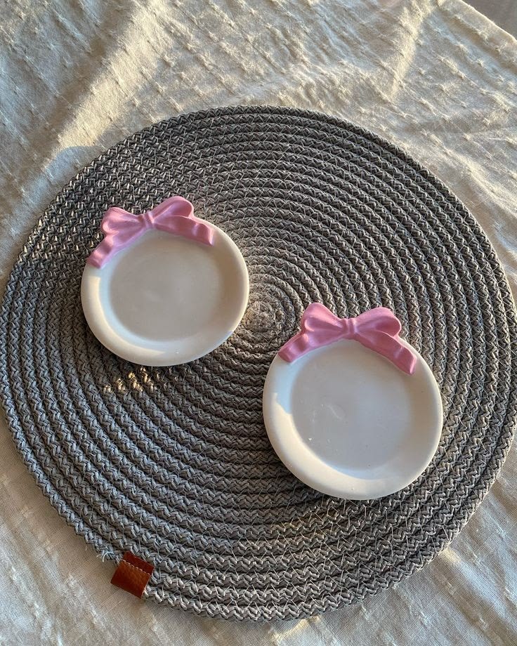 mini round tray with cute bow