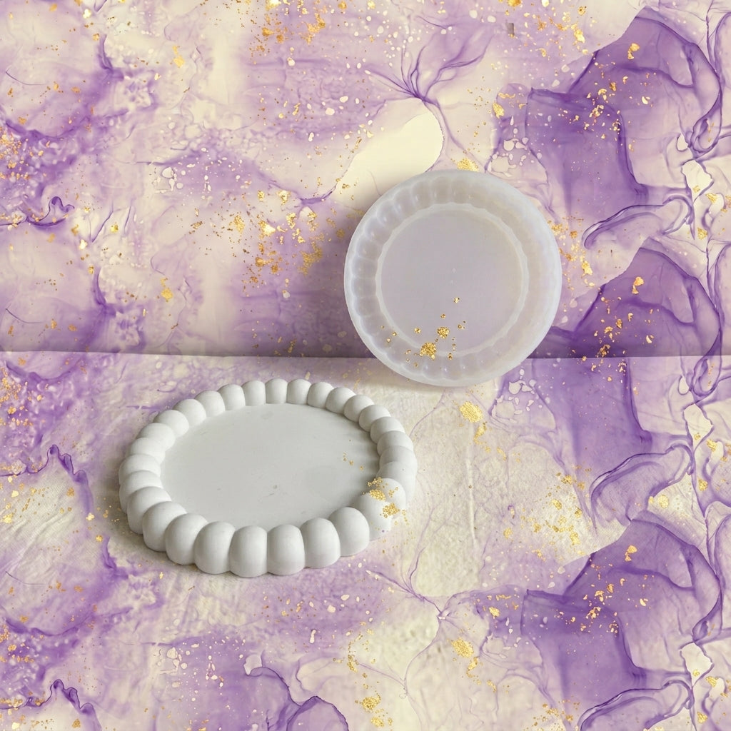 Scalloped Round Candle Tray