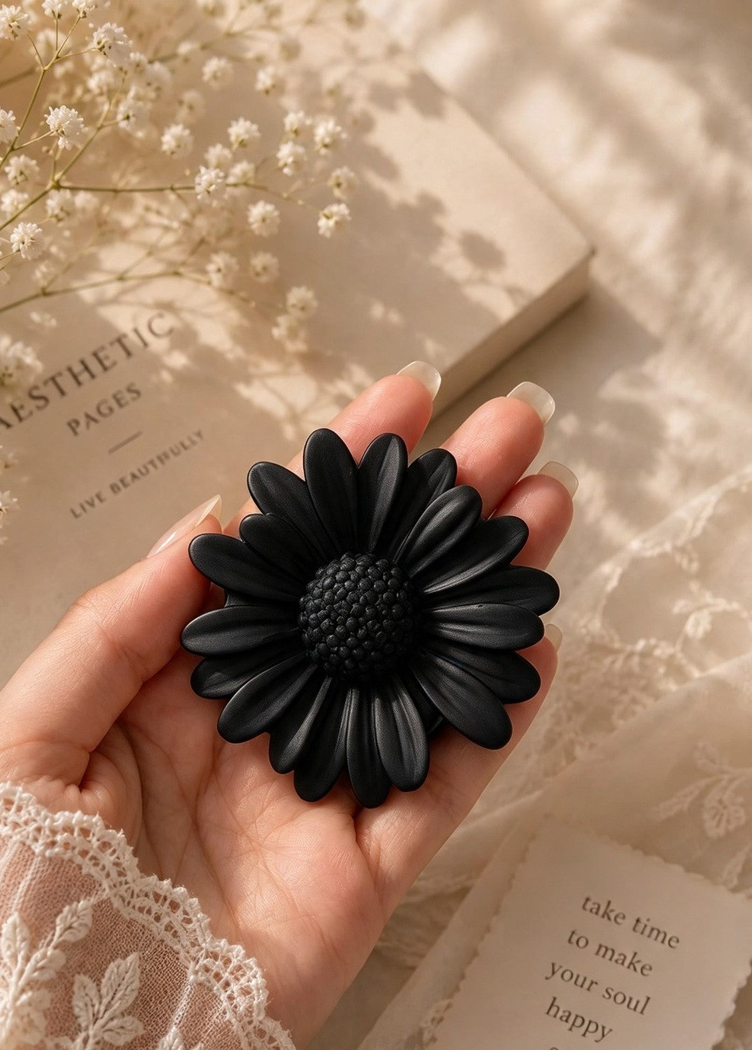 Daisy Bloom Candle