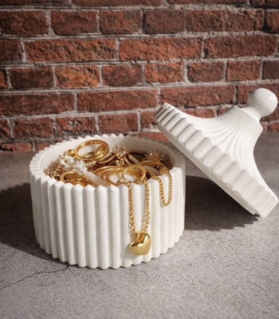 Royal Ribbed Jewelry Box